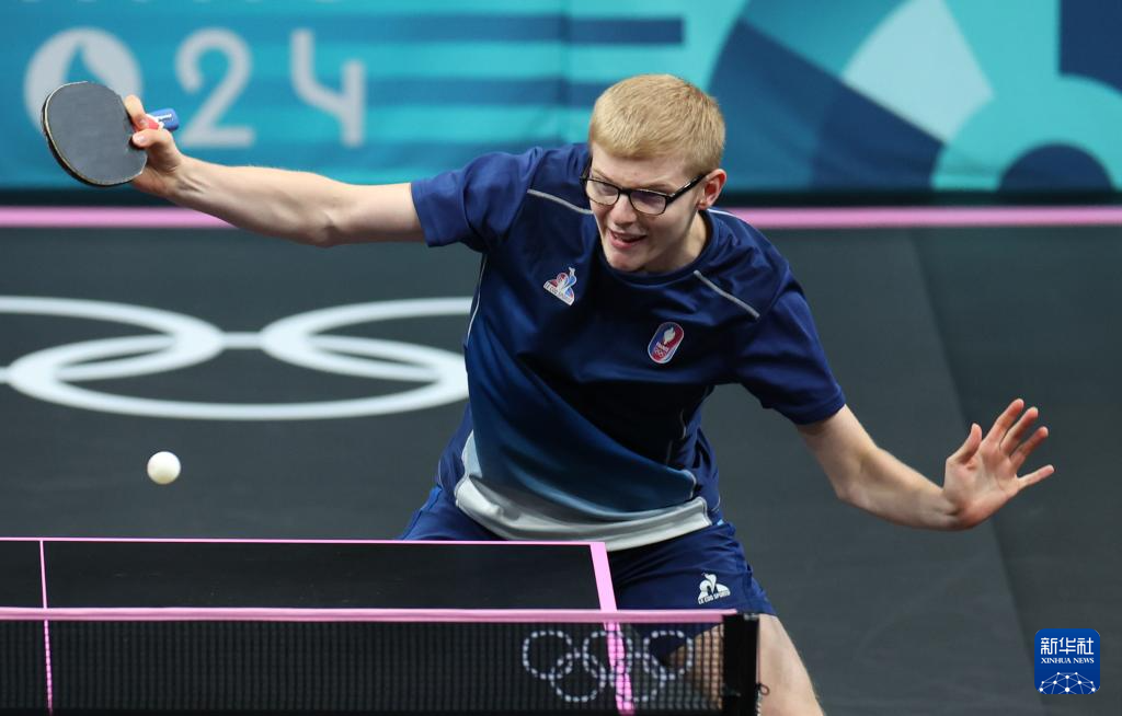 三后卫战术 三后卫战术